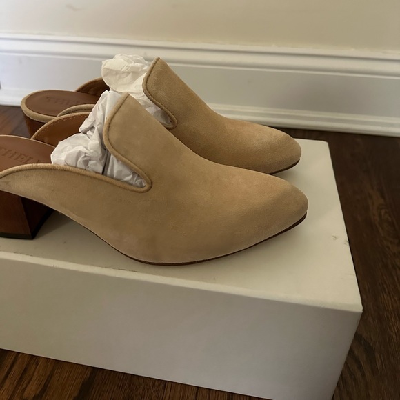 Thelma Ava nude suede mules. NWT. Size 37 - Picture 2 of 5